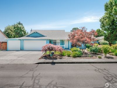 305 NE 12th Street