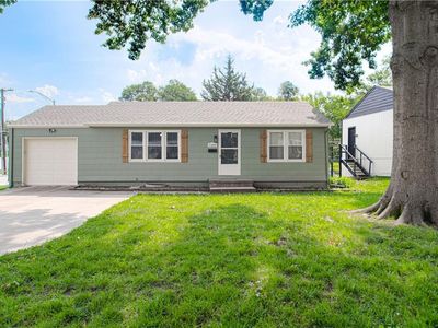 Property at 11624 W 68th St, Shawnee, KS