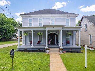 554 E Main St