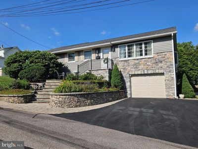 120 Badger Ln