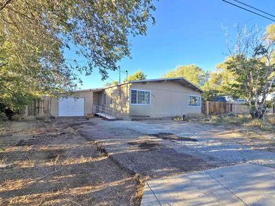 13710 Mount Whitney St