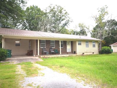 1603 Ashwander St NE