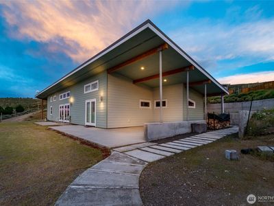 4205 E Plum Pt