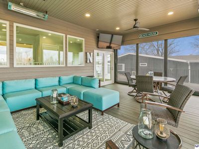 S Eight Twin Lakes Dr