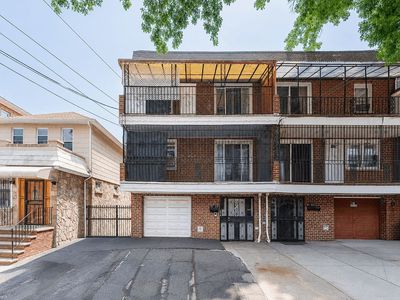 57-54 Van Doren St