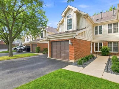 Property at 1863 W White Oak St #1863, Arlington Heights, IL