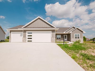 581 Emerald Isle Ct