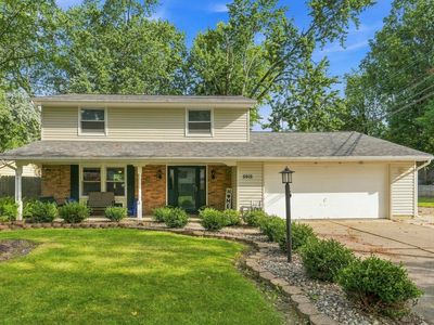 5915 Countess Dr