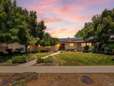 1154 W Tenaya Way