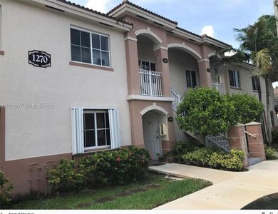 1270 SE 26th St Unit 205