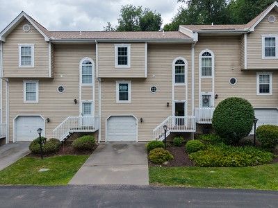 417 Redwood Ct