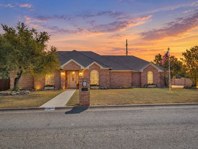 128 Lakeside Oaks Cir