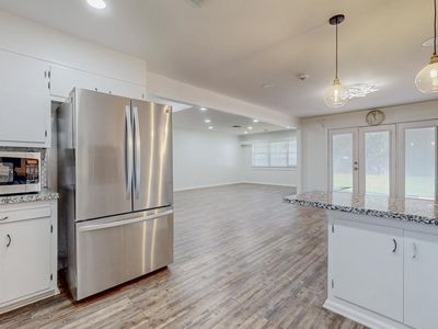 2195 Shady Ln