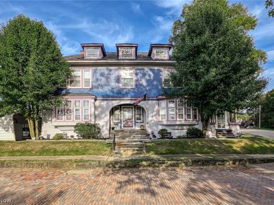 36 4th St SE