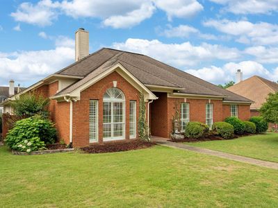 102 Stratford Cir