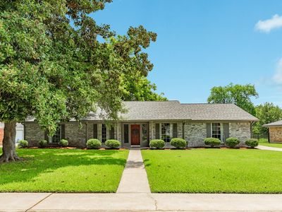 320 Linden Ln