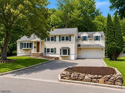 Property at 63 Edgewood Dr, Florham Park, NJ