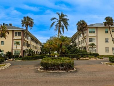 1235 S Highland Ave #4-306