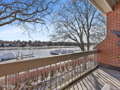 15 River Rd UNIT 220