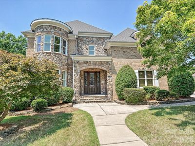 6806 Larrisa Ct