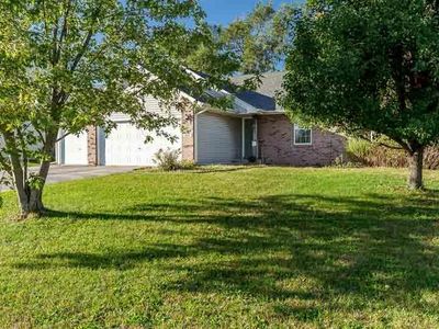 645 Winfield Dr