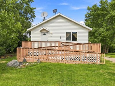 416 Central St W