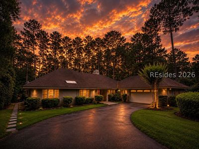 11 Royal James Dr