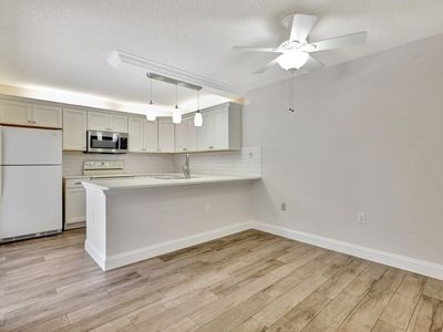 7118 71ST Way