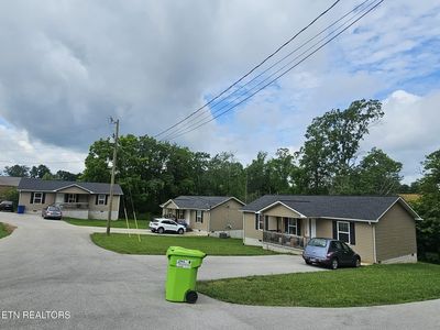823 Peavine Rd