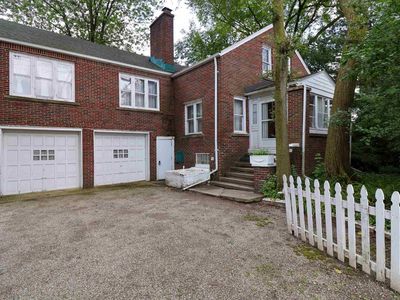 2656 E Big Beaver Rd