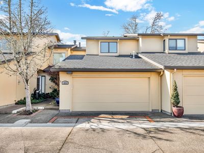 574 Wimbledon Ct