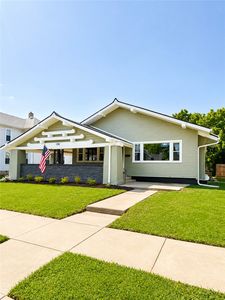 136 W Main St