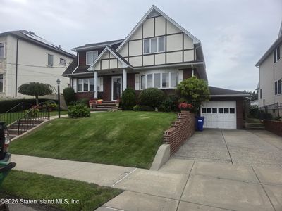 180 Radcliff Rd