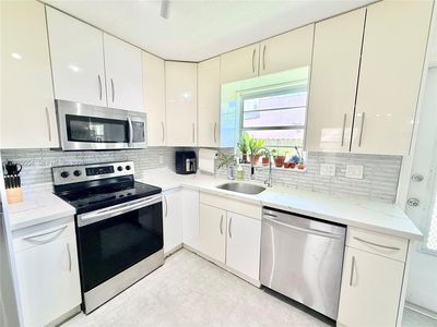 1722 Mayo St APT 105