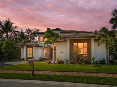 178 SE Via Lago Garda