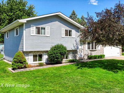140 Elaine St