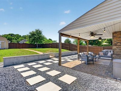 8007 Rolling Meadows Ln
