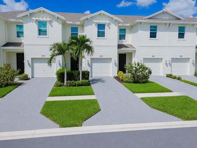 Property at 870 SE GROVEBUSH Lane, Pt Saint Lucie, FL