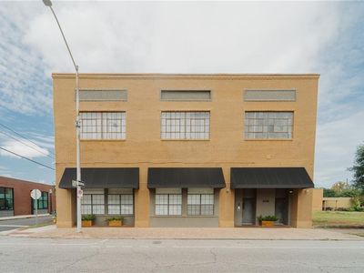 308 Saint Louis St APT 107