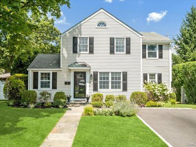 91 Waverly Avenue