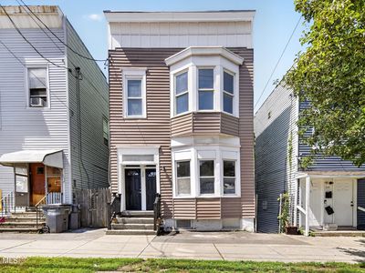 22 N Manning Boulevard