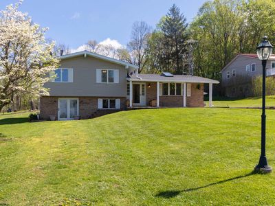 50 Hickory Hills Dr