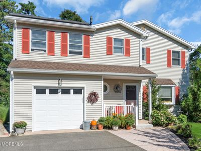 23 Dolphin Way