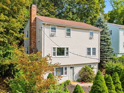 24 College Farm Rd