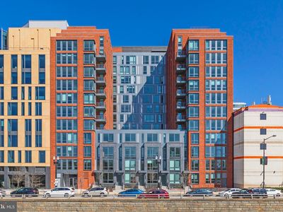 1211 Van St SE #601