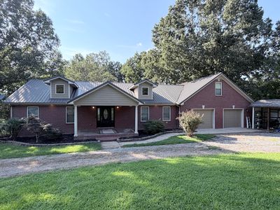 1549 Capp Springs Rd