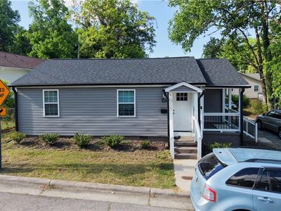 1511 Davis Ave