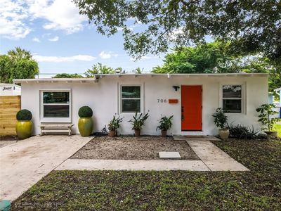 706 NE 3rd Ter