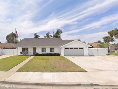 9211 Stanford Ave