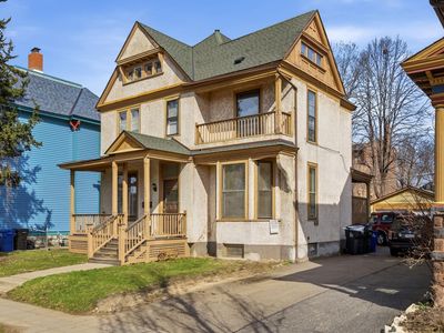 549 Selby Ave